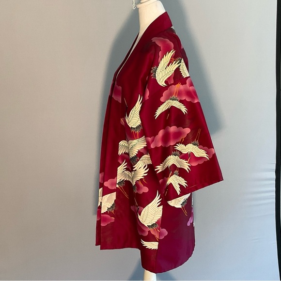 Maruko Kimono Ladies Medium Raspberry Polyester with Flying Crane Design - Picture 7 of 16